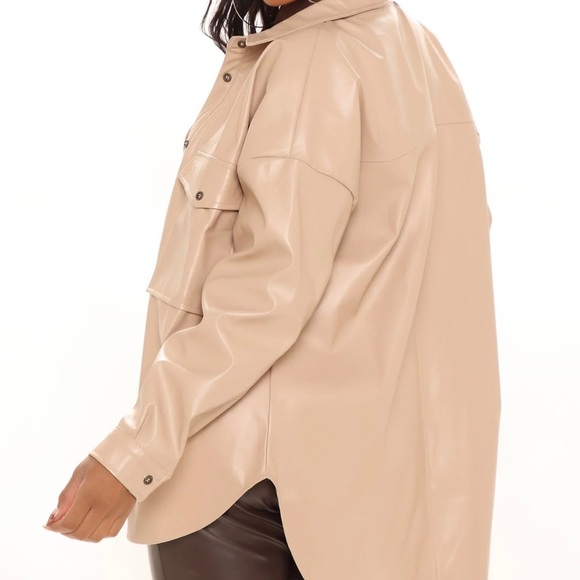 NWT Fashion Nova I Need My Coins Button Down Shirt | Taupe | Size Medium - Picture 3 of 6